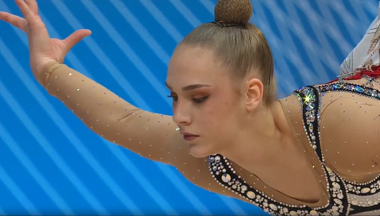 USOVA NATALYA (UZB) BALL - 21,4 - Apparatus Final - Grand Prix